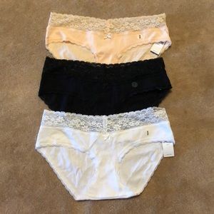 Arie NWT panties